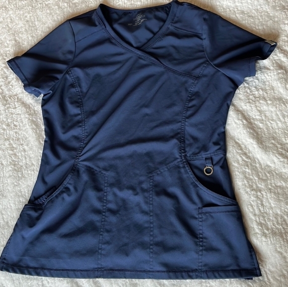 Cherokee Infinity Round Neck Scrub Top With Certainty - Picture 2 of 6